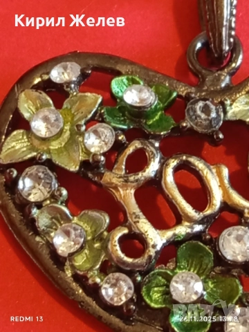 Висулка с форма сърце ❤️ с емайлирани цветя, кристали и надпис LOVE 52204, снимка 3 - Колиета, медальони, синджири - 52547912