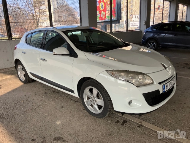 Renault Megane 1.5 Dci 110k.c., снимка 4 - Автомобили и джипове - 53731884