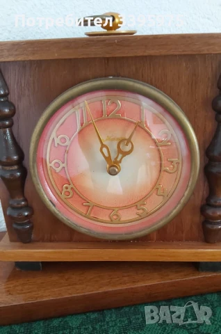 Ретро настолен часовник МАЯК (СССР), снимка 4 - Стенни часовници - 51359200