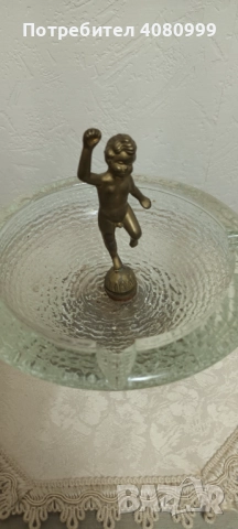 Пепелник с медна или бронзова фигурка на момченце, снимка 2 - Други стоки за дома - 52082497