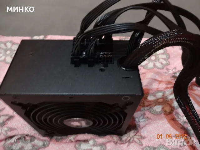 Две захранвания   be quiet и Corsair, снимка 12 - Захранвания и кутии - 55847770