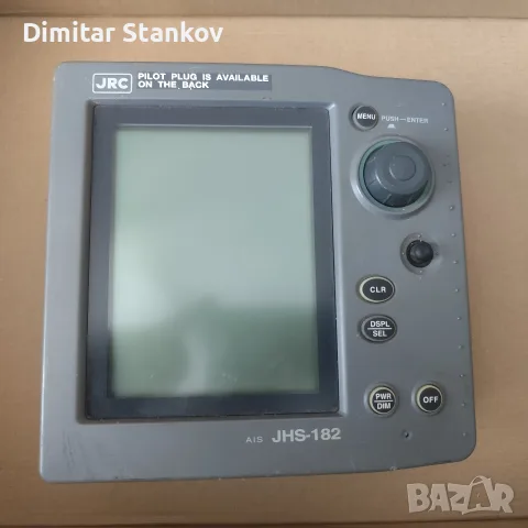 JRC JHS-182 (модел на контролния панел/дисплей NCM-779), който представлява контролен блок за морска