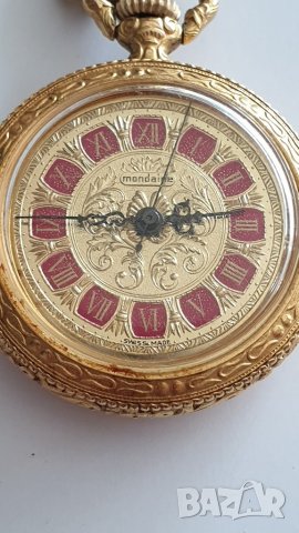 Дамски часовник медальон MONDAINE, снимка 10 - Антикварни и старинни предмети - 41938105