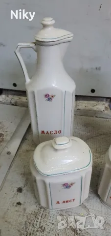 Порцеланови канички и буркани за подправки , снимка 2 - Чинии - 47852698