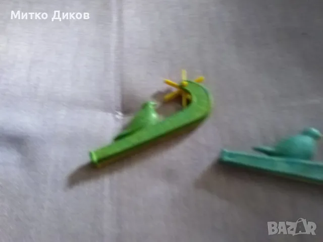 Свирки от соца пластмасови , снимка 2 - Колекции - 47656641