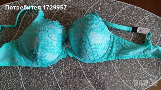 Сутиен Victoria Secret 38 С, снимка 8 - Корсети, бюстиета, топове - 50021770