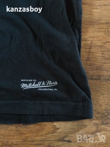 Mitchell & Ness - страхотна мъжка тениска КАТО НОВА , снимка 6 - Тениски - 41656261