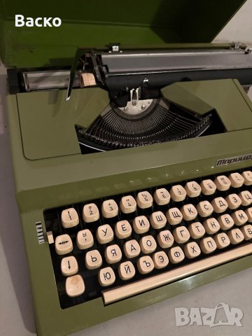 Пишеща  машина, снимка 8 - Антикварни и старинни предмети - 40243446