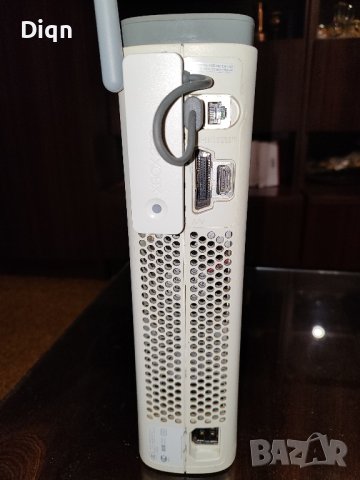 Xbox 360 60GB без контролер с wifi adapter, снимка 2 - Xbox конзоли - 42722668
