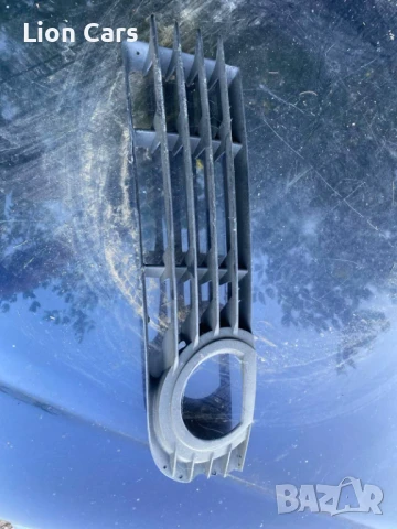 лява решетка халоген ауди а8 д3 2006