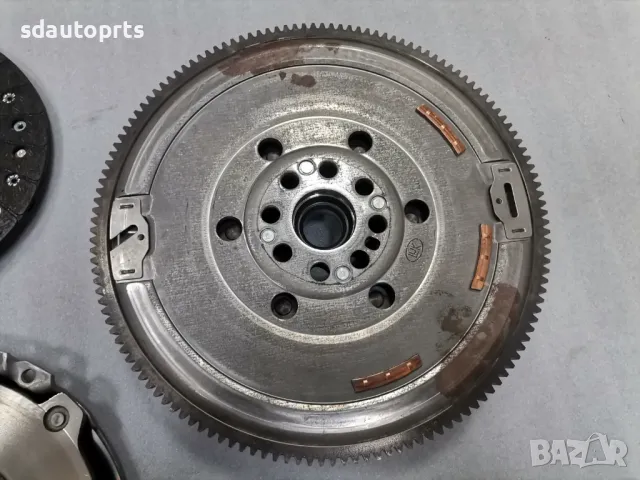 Съединител с Маховик 8671970 8671942 8698749 BMW 16D 18D B37C15A Mini, снимка 11 - Части - 48415459