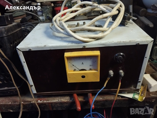 Българско зарядно за акумулатор