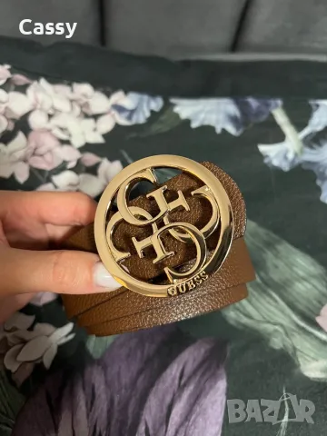 Нов дамски двустранен кожен колан Guess, снимка 6 - Колани - 47540455