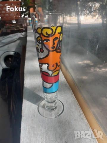 Дизайнерска чаша, снимка 2 - Антикварни и старинни предмети - 53371727