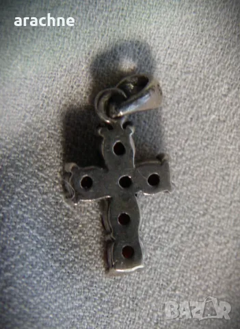 Сребърен кръст с рубини, снимка 3 - Колиета, медальони, синджири - 49399380