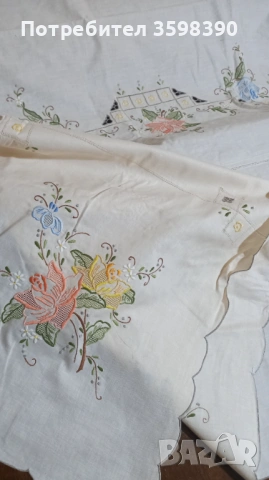 Памучна покривка с бродерия 260×170 см., 12 салфетки 