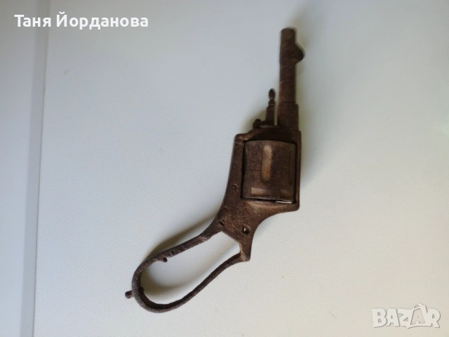 Старинен револвер, пистолет , снимка 2 - Антикварни и старинни предмети - 53835594