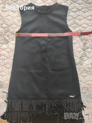 Детска рокля Guess - 10 години , снимка 2 - Детски рокли и поли - 56059897