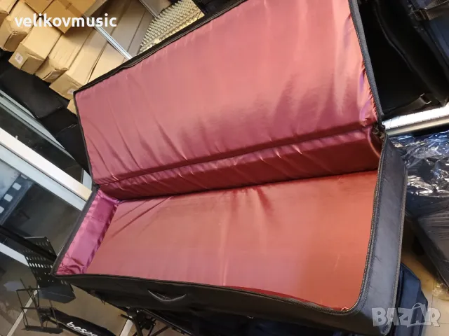 Плътен калъф за Korg PA5x,4x,3x 76 клавиша, снимка 2 - Синтезатори - 47575667