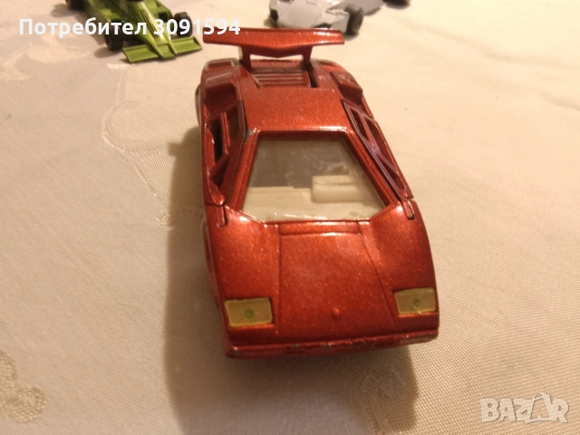 Метално Lamborghini Countach LP -1985 г, Споилера,и крилото се движи при движение  произведена през , снимка 6 - Колекции - 53599500