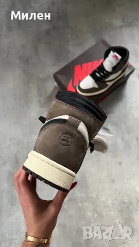 Air Jordan 1 Retro High Travis Scott SUEDE  , снимка 3 - Маратонки - 48959129