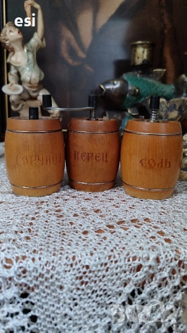 Комплект от три дървени буренца от едно време, 