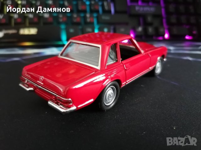 Мерцедес 230 SL '63 в мащаб 1:34, снимка 4 - Колекции - 44336161