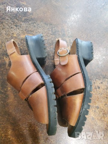 Два чифта обувки с обща цена 10лв. , снимка 4 - Дамски ежедневни обувки - 42635557