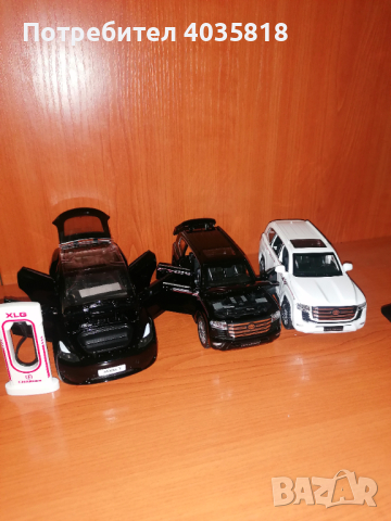 Метални колички с отварящи се врати, работещи фарове и звук от двигател, снимка 14 - Колекции - 44838399