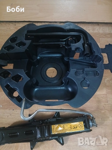 Органайзер с инструменти дачия рено нов, снимка 16 - Аксесоари и консумативи - 52828096