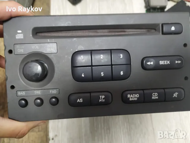 CD плеър за Saab 9-3 Hatchback (02.1998 - 08.2003),  5370101 , снимка 2 - Части - 50314044