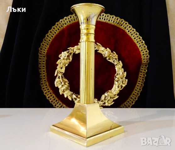 Позлатен бронзов свещник 22 см.,500 гр. , снимка 2 - Антикварни и старинни предмети - 52967616