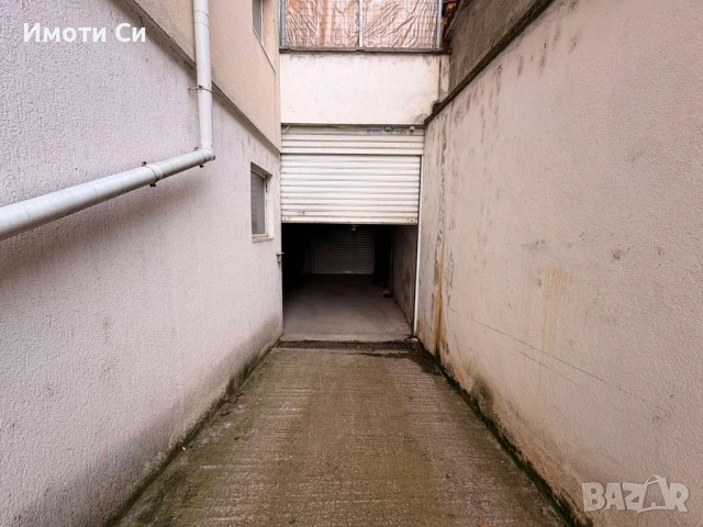 Продава гараж, снимка 8 - Гаражи и паркоместа - 49556388