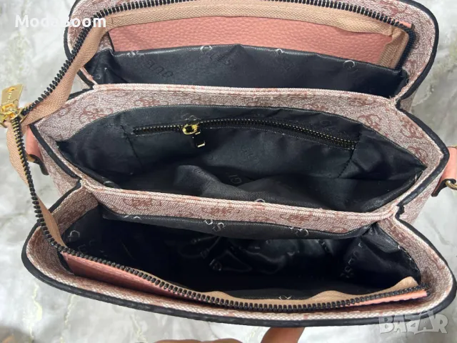 Guess дамски чанти Различни цветове , снимка 2 - Чанти - 48937740