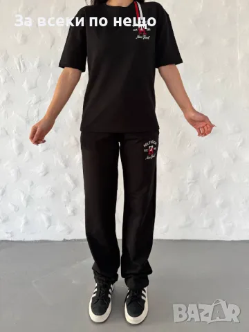 Tommy Hilfiger Дамски Спортен Комплект С Бродирано Лого Тениска И Долнище - 2 Цвята Код A508, снимка 5 - Спортни екипи - 50104509