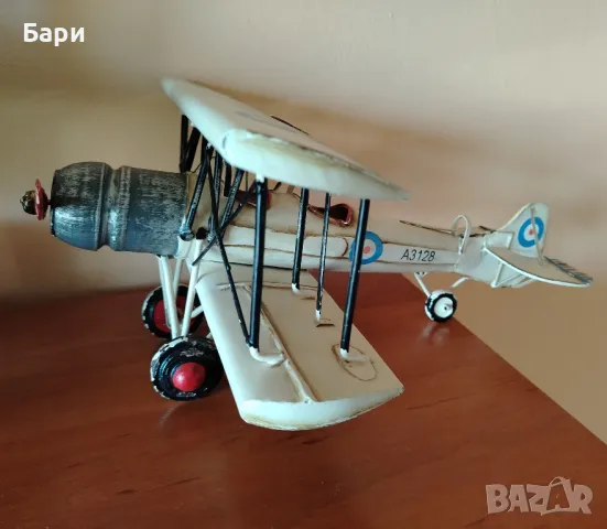 МЕТАЛЕН МОДЕЛ НА БРИТАНСКИ САМОЛЕТ ОТ ВТОРАТА СВЕТОВНА ВОЙНА, снимка 3 - Колекции - 50331905