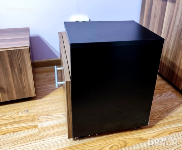 Спално обзавеждане - гардероб, тоалетка с огледало и нощни шкафчета , снимка 8 - Шкафове - 52185690