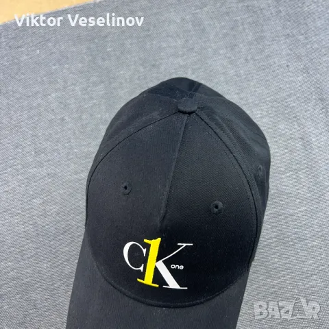 Оригинална Calvin Klein Шапка с козирка Черна One Size, снимка 2 - Шапки - 50257704