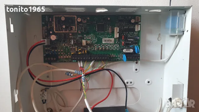 Сот комплект Paradox Spectra SP5500 с дистанционно у-е, снимка 3 - Други - 55724114