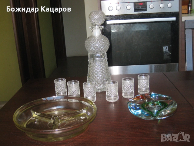 Всичко от снимката- Цена- 19 евро.Пращам по Еконт. За София, може и лично да си ги вземете.