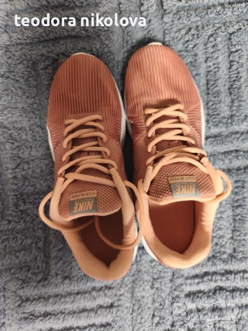 Оригинални маратонки Nike , снимка 5 - Маратонки - 52953237