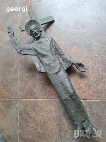 бронзова скулптура на Исус Христос, Разпятие 33/1