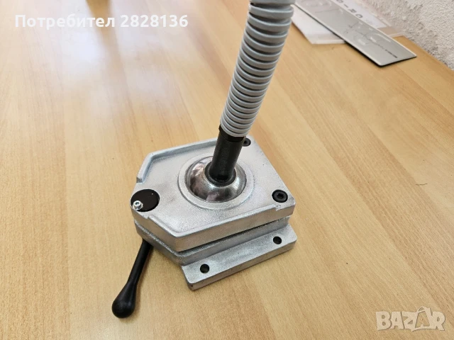 Стойка за обличане на волани ,оригинална внос от Германия. 