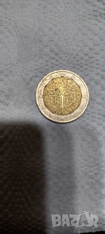 Монета от две евро 2001 год., снимка 2 - Нумизматика и бонистика - 53276315
