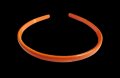 Оранжева тънка пластмасова диадема 0.70 см, снимка 1 - Аксесоари за коса - 41005442