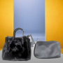 Плюшена дамска стилна чанта в комплект с несесер/органайзер за принадлежности., снимка 1 - Чанти - 44554059
