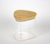 Стъклен триъгълен буркан за съхранение, Бамбуков капак със силиконов ръб, 9х9х12 см. , снимка 1 - Аксесоари за кухня - 44479813