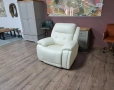 Бял кожен фотьойл La-z-boy с електрически релаксиращ механизъм, снимка 4