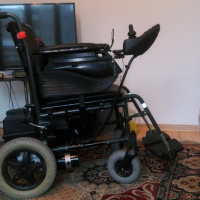 Акумулаторна инвалидна количка Vermeiren ЕКСПРЕС, снимка 3 - Инвалидни колички - 44587567