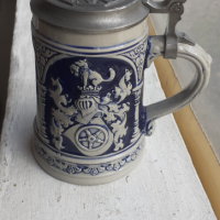 Колекционерска немска халба за бира с капак маркирана, снимка 1 - Антикварни и старинни предмети - 44827174